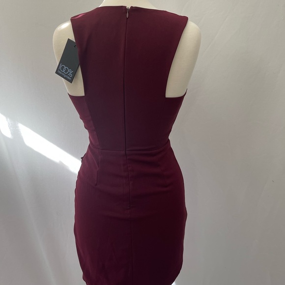 DO+BE Maroon Deep Plunge Mini Dress Small NWT - Picture 7 of 7